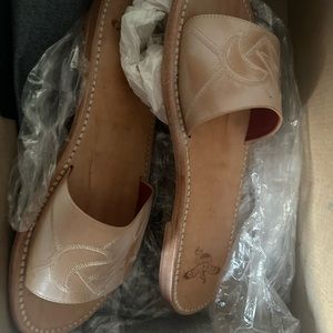 New FreeBird Gypsy Tan Sandal